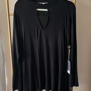 Extremely soft Jennifer Lopez Top still has tag on it!